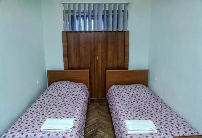 Aregak B&b And Tours