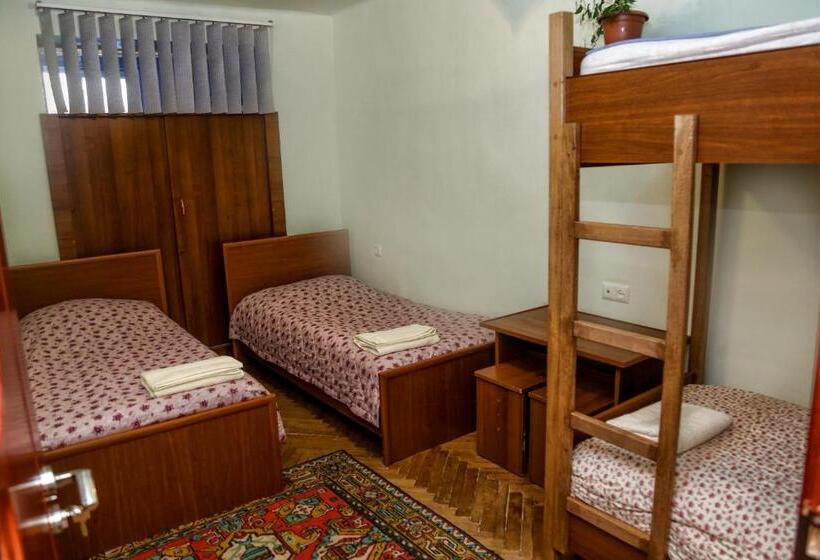 Aregak B&b And Tours