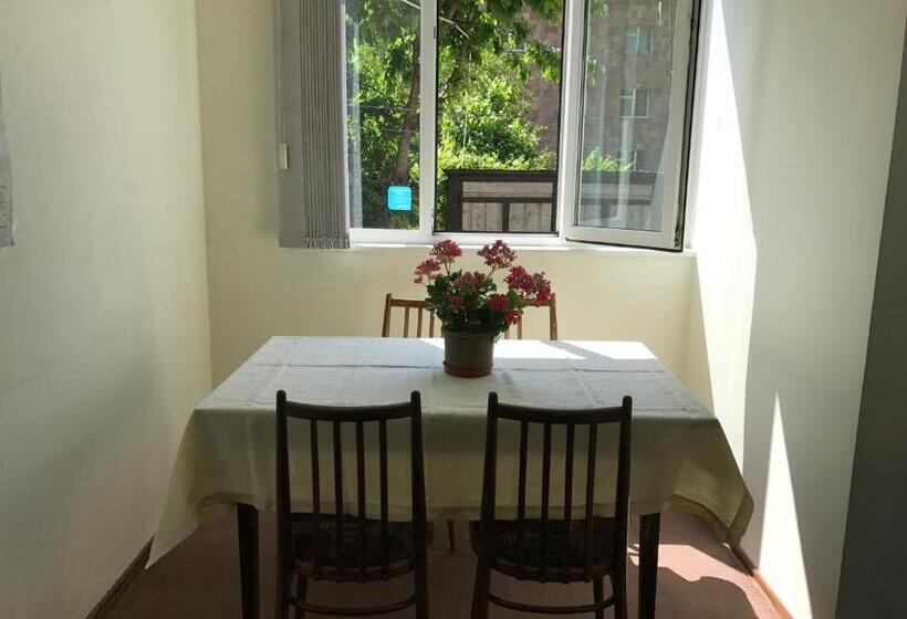 Aregak B&b And Tours