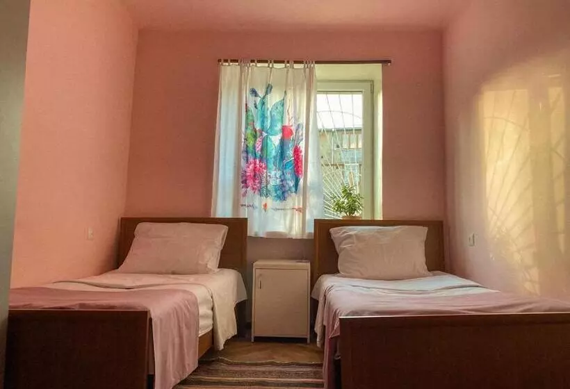 Aregak B&b And Tours