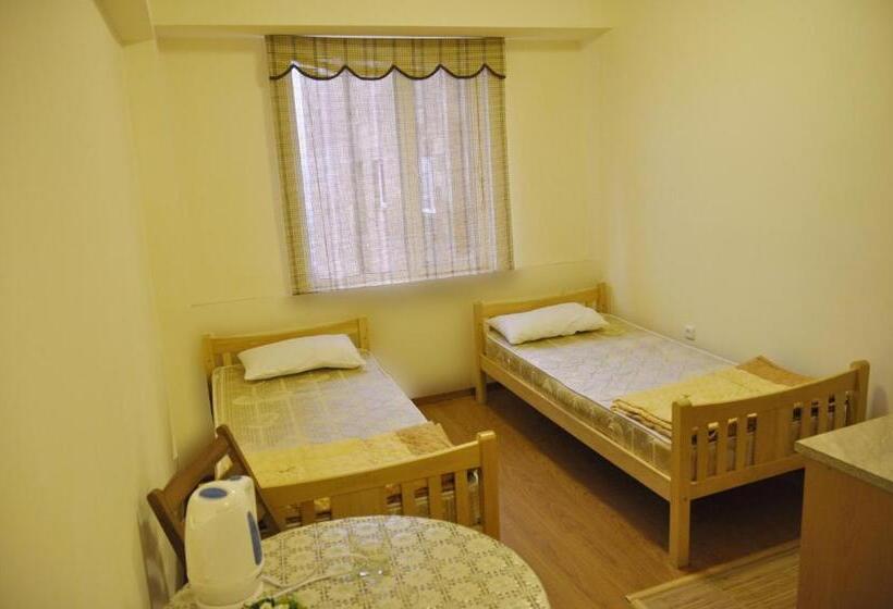 Armenia Hostel