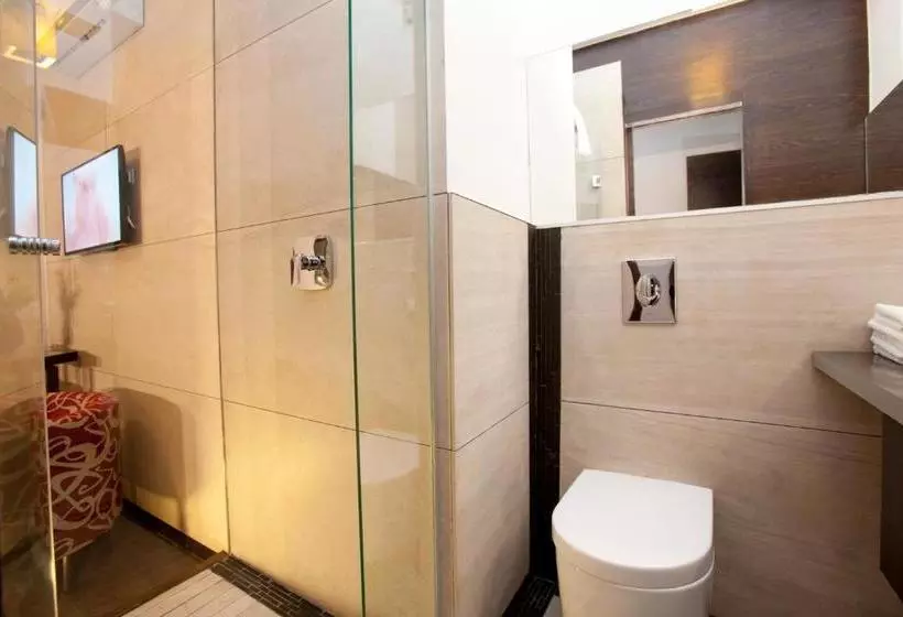 Parliament Penthouse Boutique B&b