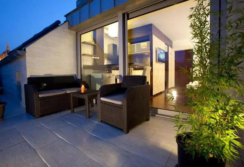 Parliament Penthouse Boutique B&b