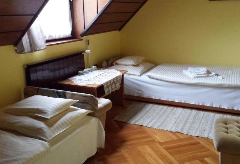 住宿加早餐  Kocsis Panzió és étterem