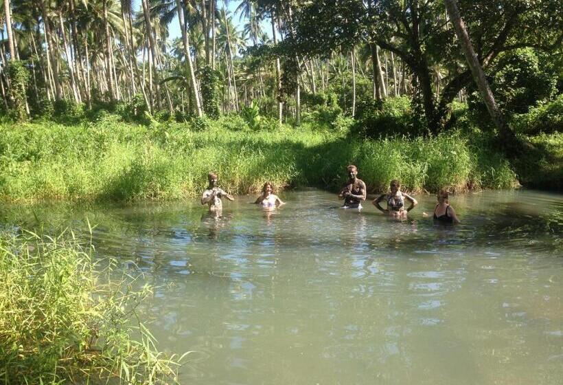 مبيت وإفطار Naveria Heights Lodge