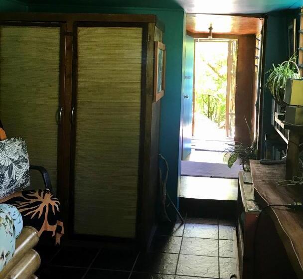 مبيت وإفطار Naveria Heights Lodge