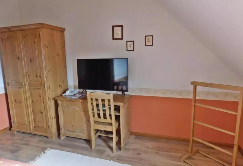 Hotelli Berki Vendéglő és