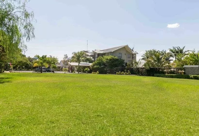 هتل Fahari Gardens