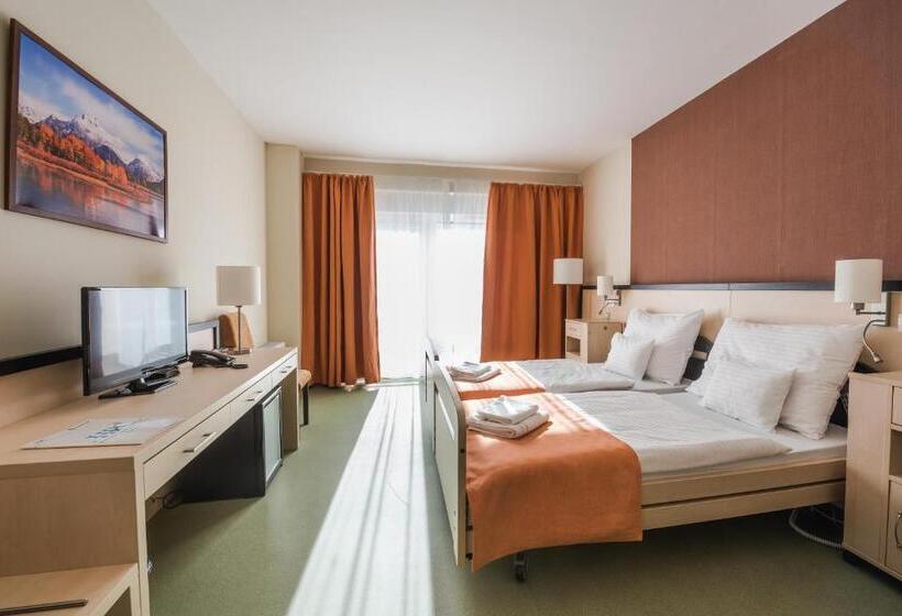 בית מלון כפרי Harkányi Psoriasis Centrum