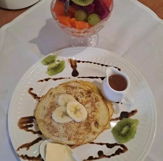 هتل Saint Charles Inn, Belize Central America