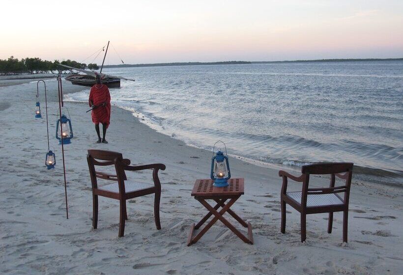 هتل The Red Pepper House