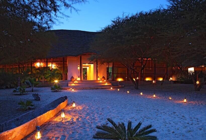 هتل The Red Pepper House