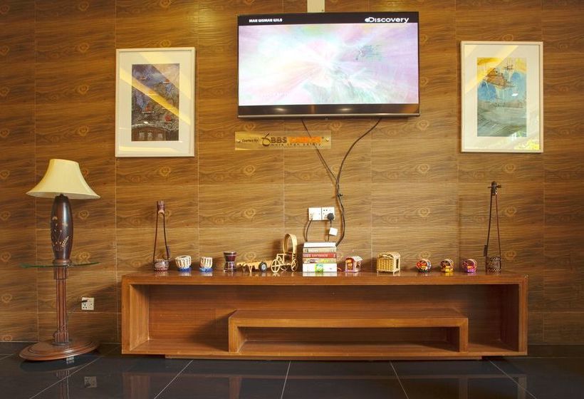 Neeshorgo Hotel & Resort