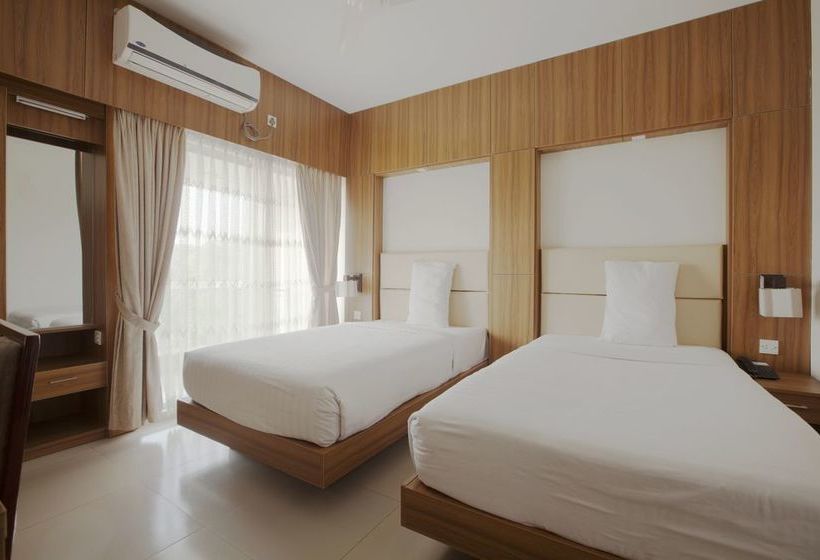 Neeshorgo Hotel & Resort