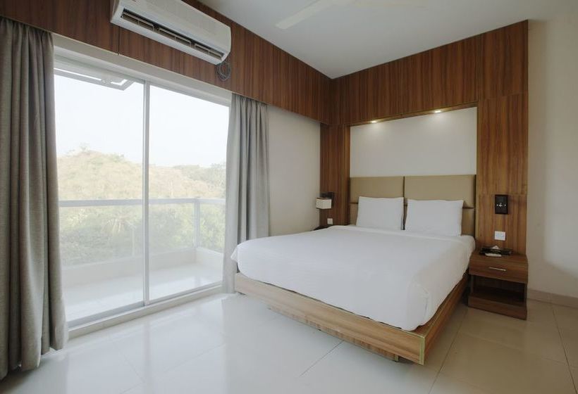 Neeshorgo Hotel & Resort