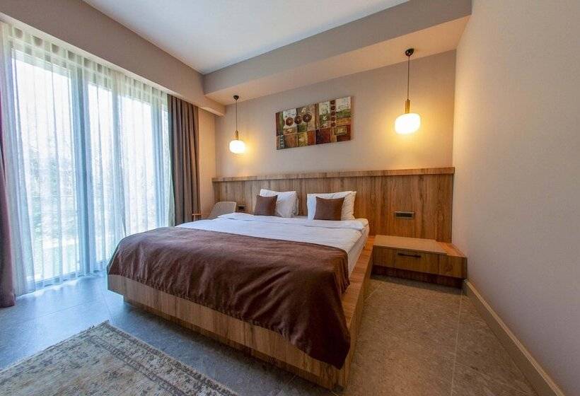 پانسیون Melekona House