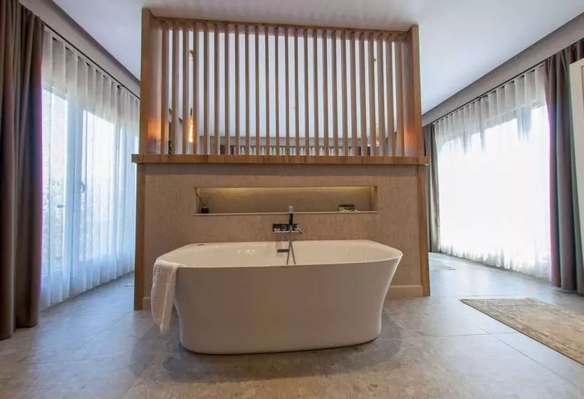 Majatalo Melekona House