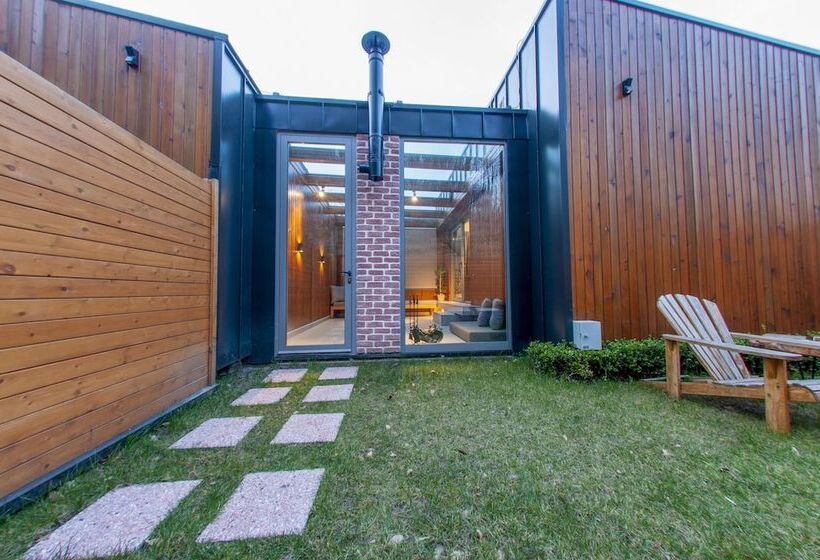 پانسیون Melekona House