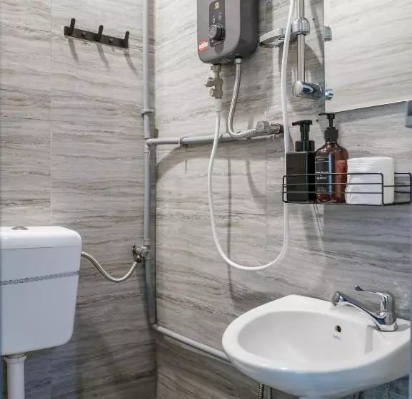 هاستل Aayu Chulia