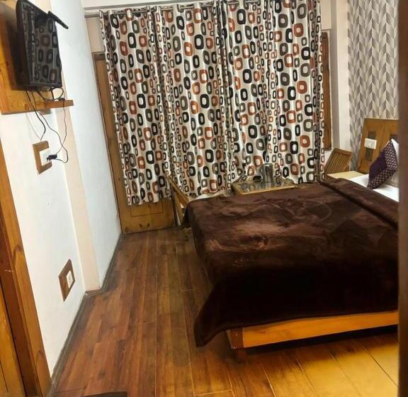 מלון כמוסות Asha Residency Shimla   Airport Road