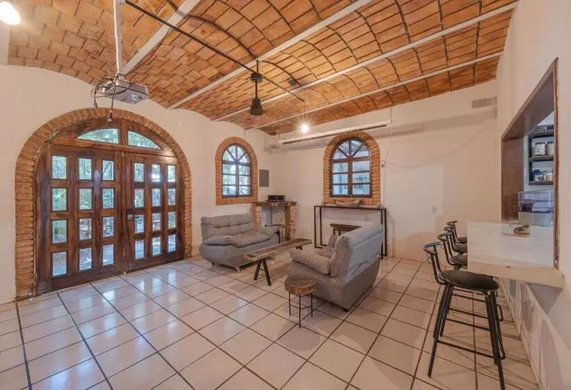 Hotelli El Refugio De Sayulita   Health And Wellness House