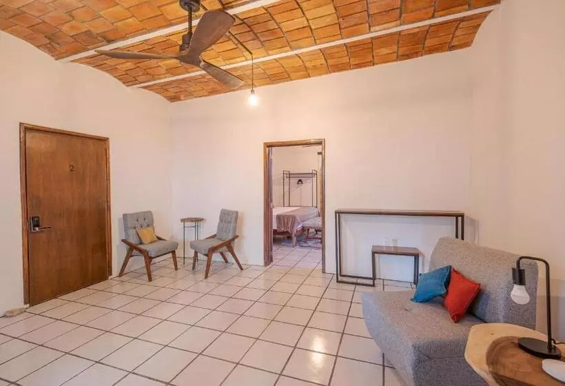 Hotelli El Refugio De Sayulita   Health And Wellness House