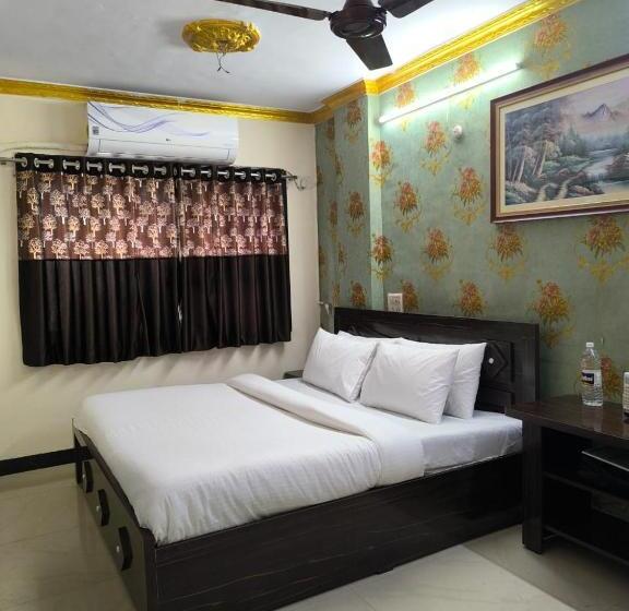 هتل K K Residency