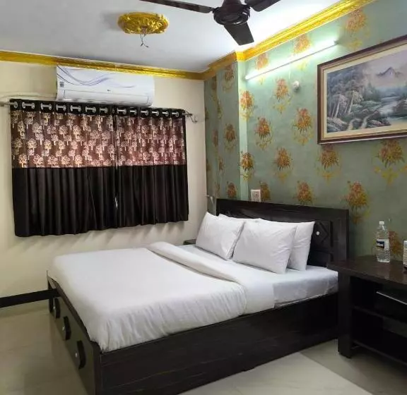 Hotelli K K Residency