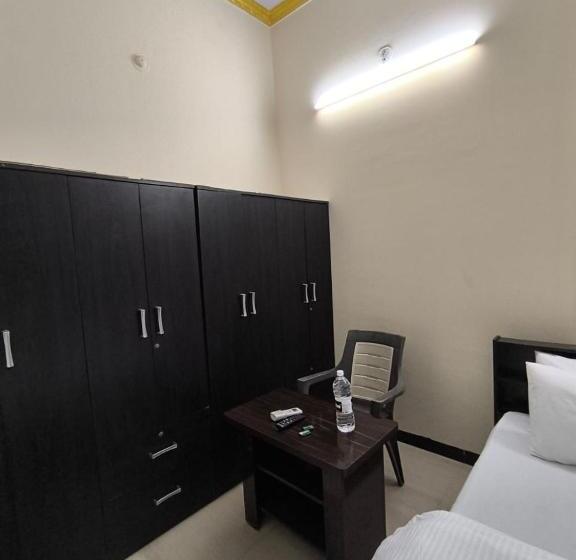 هتل K K Residency