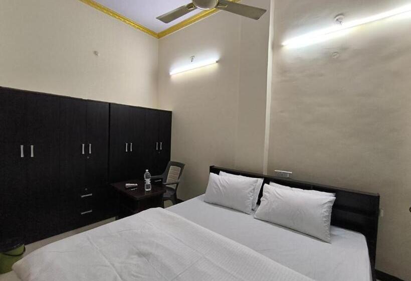 هتل K K Residency