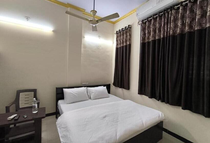 هتل K K Residency