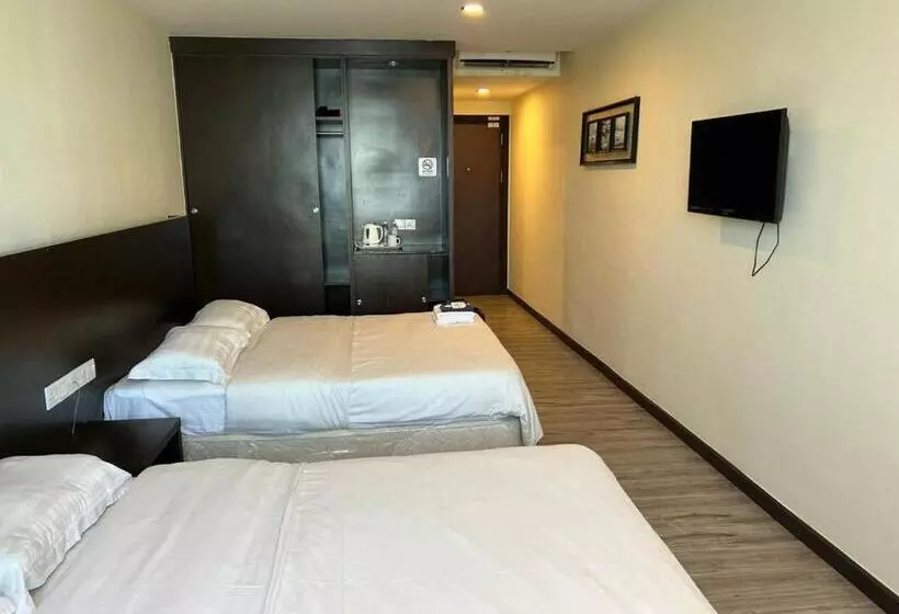 هتل Lucky   5 Inn