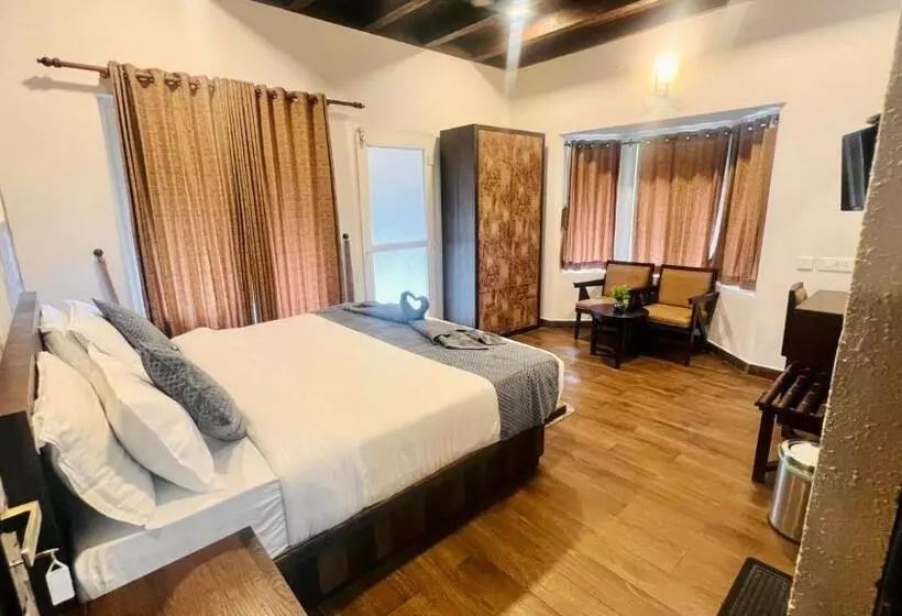 ホテル The Raarees Resort   A Hidden Resort In Munnar