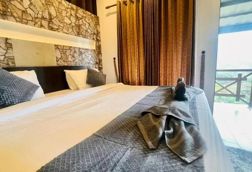 ホテル The Raarees Resort   A Hidden Resort In Munnar