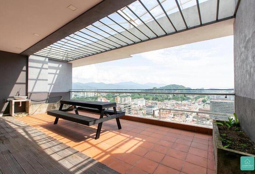 Jomstay Octagon Duplex Penthouse Ipoh Town