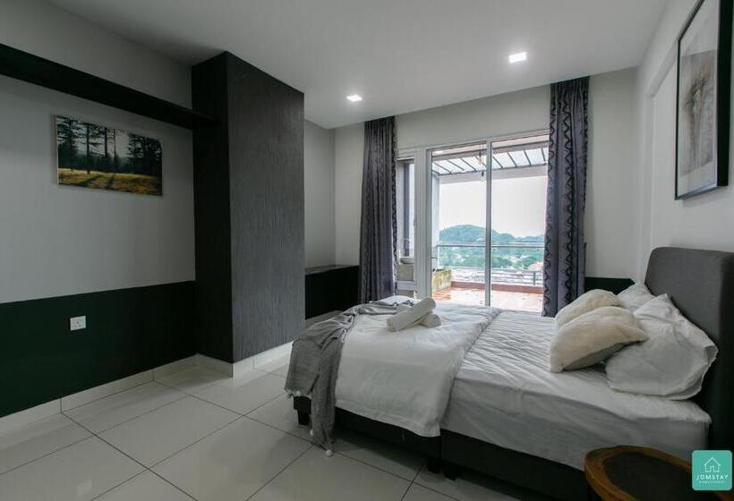 Jomstay Octagon Duplex Penthouse Ipoh Town