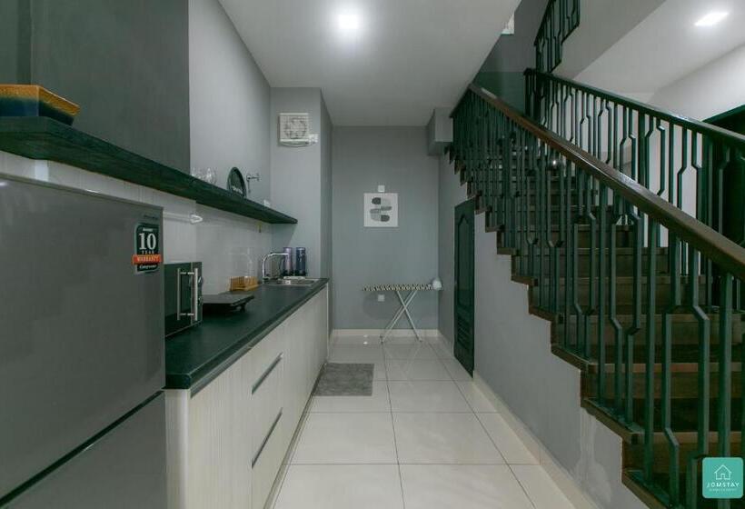Jomstay Octagon Duplex Penthouse Ipoh Town