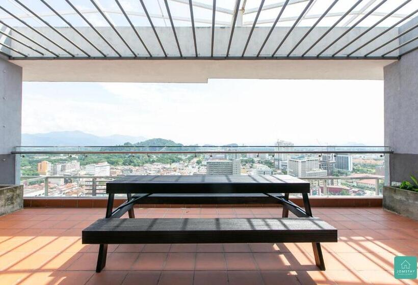 Jomstay Octagon Duplex Penthouse Ipoh Town