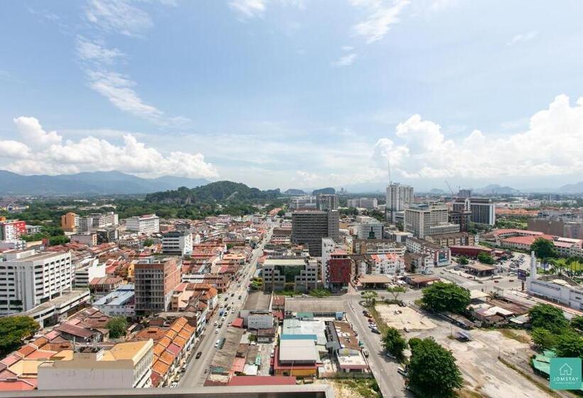 Jomstay Octagon Duplex Penthouse Ipoh Town