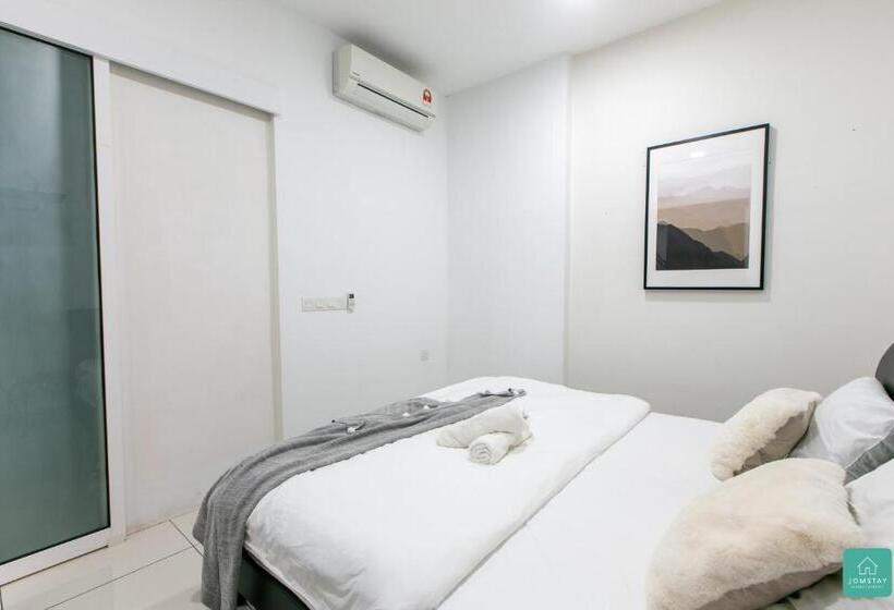 Jomstay Octagon Duplex Penthouse Ipoh Town