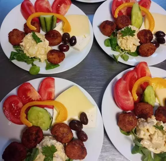 Majatalo Casa Bradul Voronet