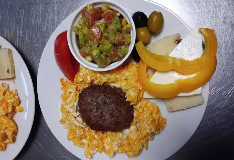 Majatalo Casa Bradul Voronet