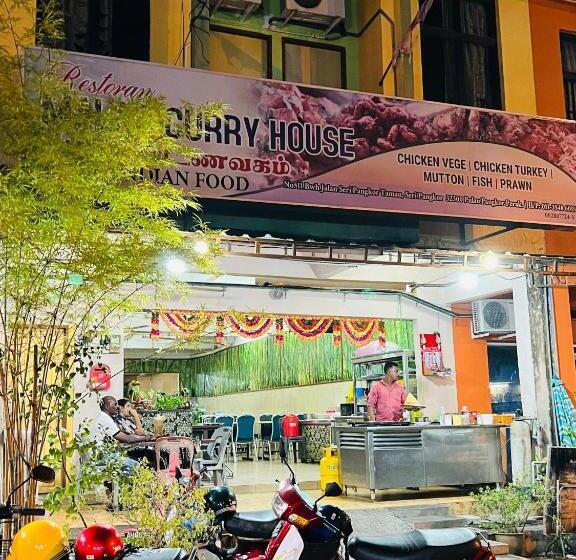 Shoplot Hostel Pangkor