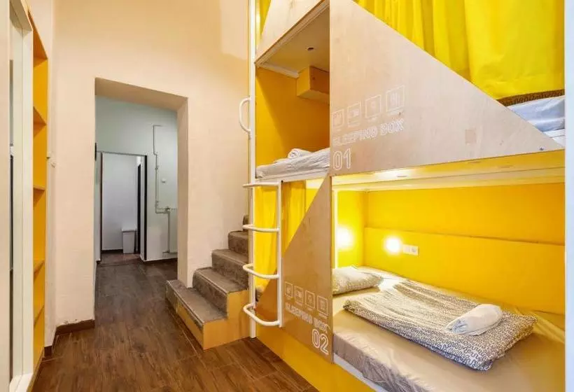 Adagio Hostel 1.0 Oktogon
