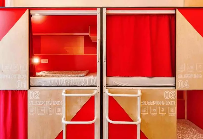 Adagio Hostel 1.0 Oktogon