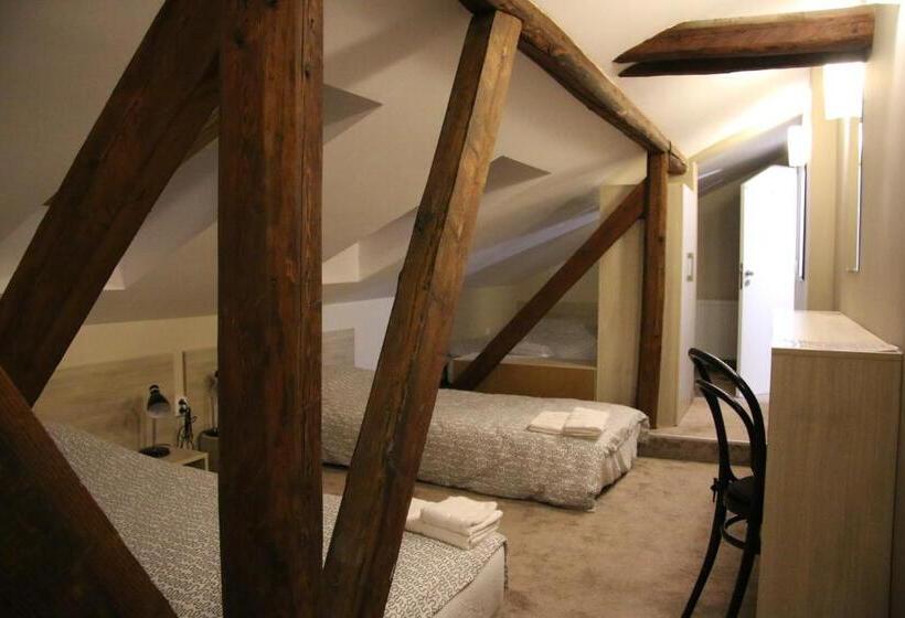 هاستل La Maison Ruse