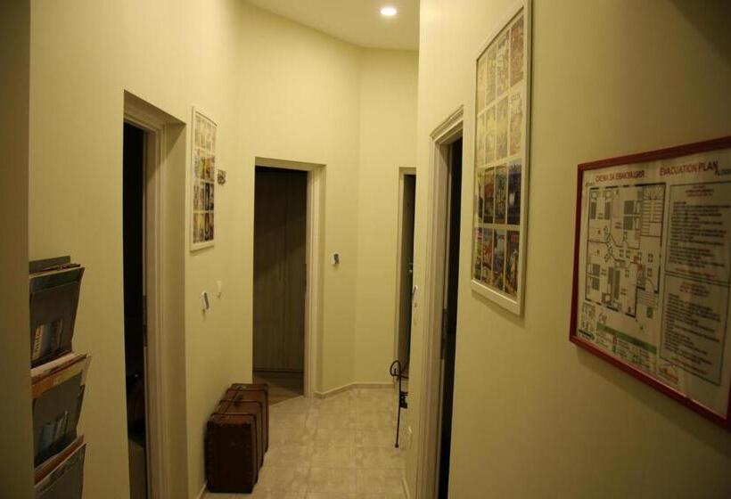 هاستل La Maison Ruse