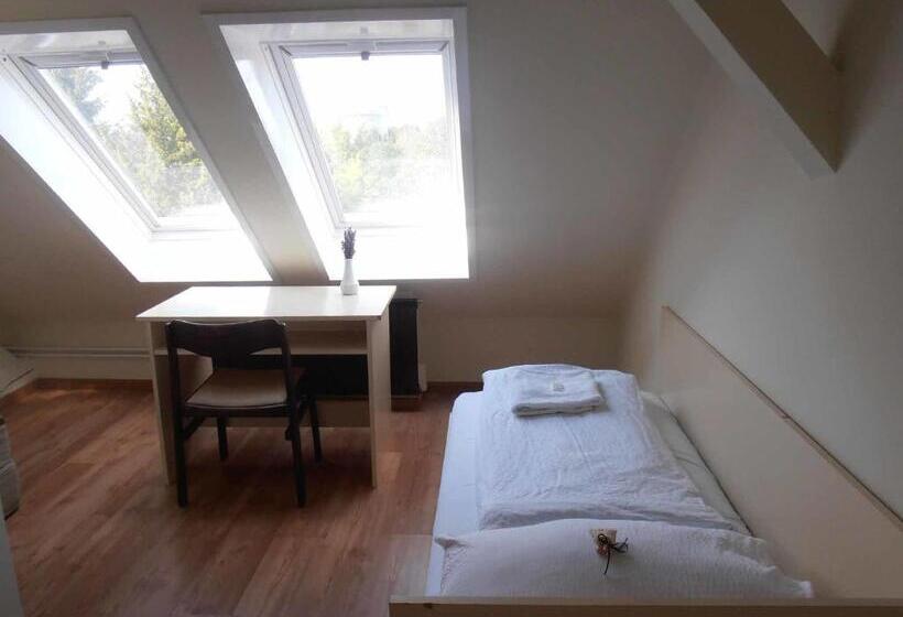 旅馆 Martineum Felnőttképző Akadémia