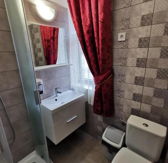 ベッドアンドブレックファースト Hegyi Panzió