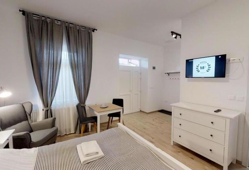 مبيت وإفطار Minerva Panzió